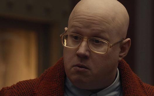 Nardole_looks_lower_left_(TPATEOTW).jpg