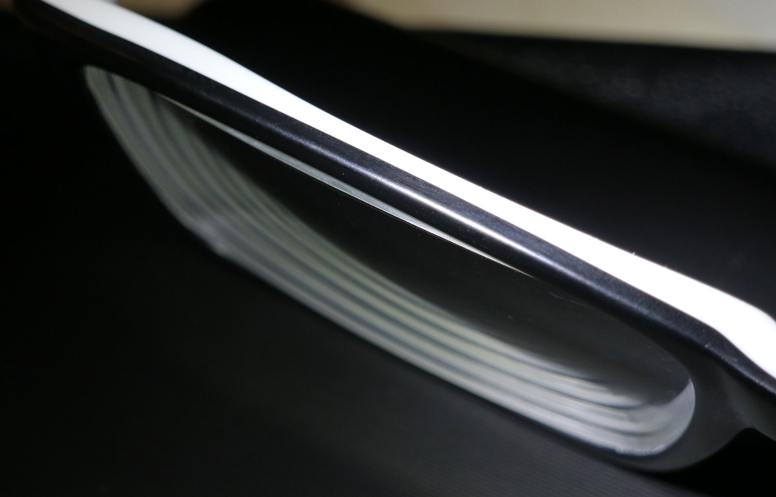 Herausschauendes_Glas.jpg